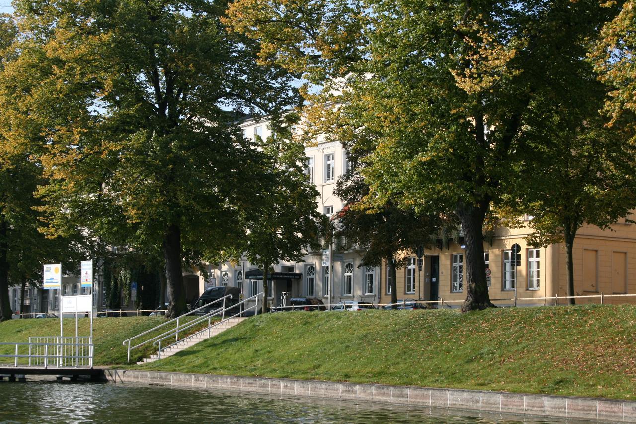 Hotel Niederlaendischer Hof Schwerin  Exterior photo